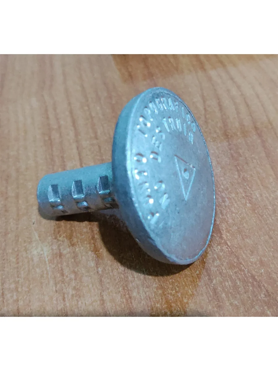 Chapa Punto Topográfico de 2 pulg diámetro-1